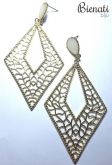 BG083 - Brinco Dourado Losango com Pedra Bege