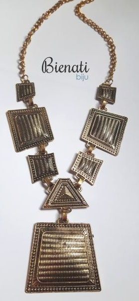 Cód. C072 - Colar com quadrados dourado