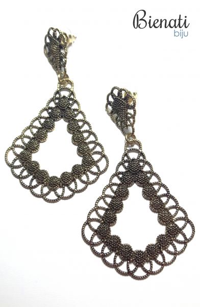 BG065 - Maxi Brinco Triângulo com Detalhes - Dourado Velho