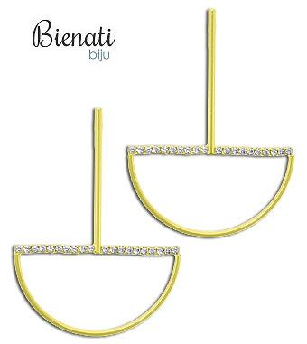 Cód. BS2384 - Brinco folheado a ouro c/ arco e pedras de strass (semelhante ao da novela)