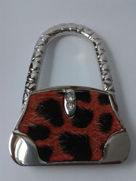 Cód. SB003 - Suporte de Bolsa Pelúcia