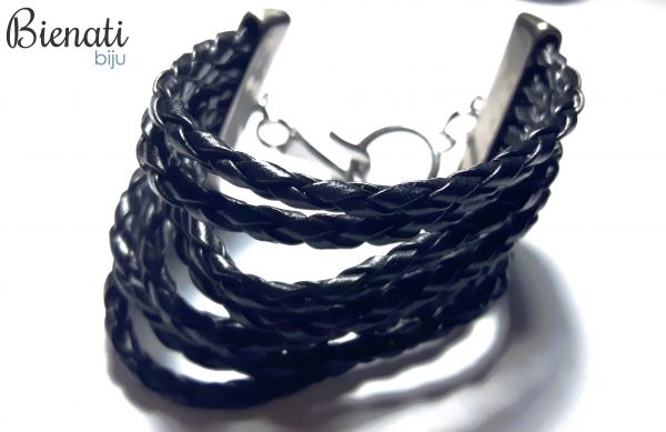 Cód. PU081 - Pulseira de Couro 8 Tiras Preta