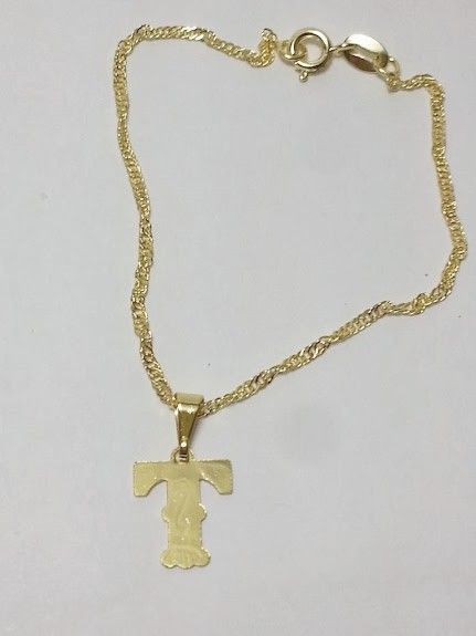 Cód. PL002 - Pulseira torcida com pingente letra