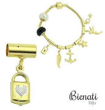 Cód. PG005 - Berloque folheado a ouro em forma de cadeado (Pandora inspired)
