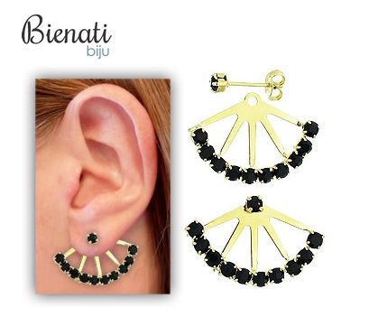 BS0334 - Brinco folheado a ouro c/ 11 pedras de strass