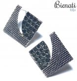 BP086 P - Brinco Pequeno Prata com Detalhe em Strass Preto